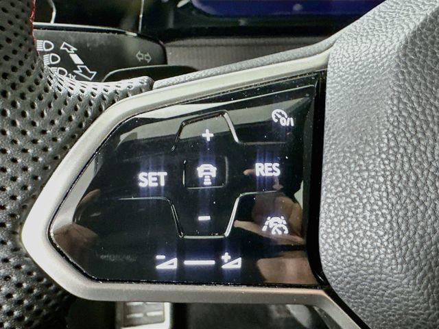 Used 2022 Volkswagen GTI Autobahn FWD image 10
