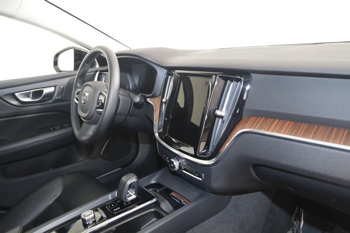 Used 2024 Volvo S60 B5 Plus AWD/4WD image 41