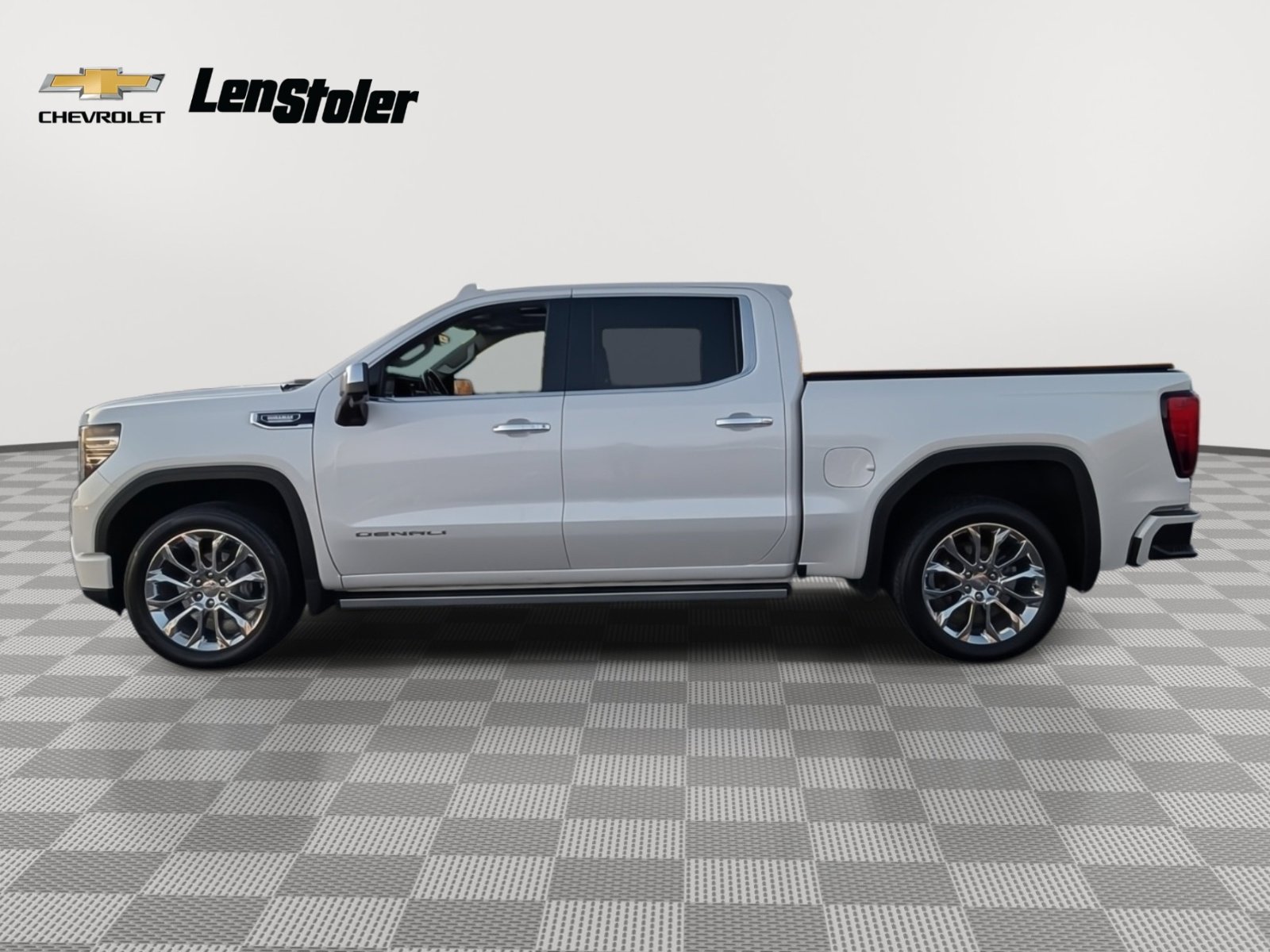 Used 2023 GMC Sierra 1500 Denali image 2