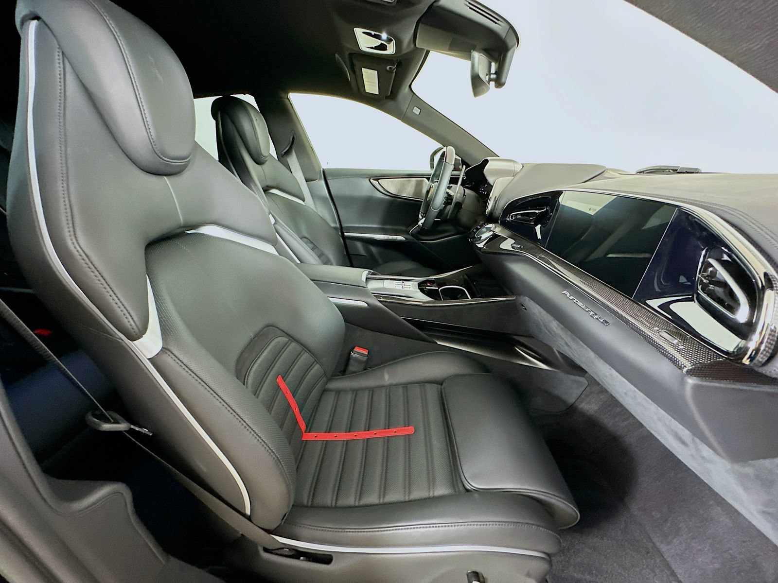 Used 2023 Ferrari Purosangue AWD/4WD image 43