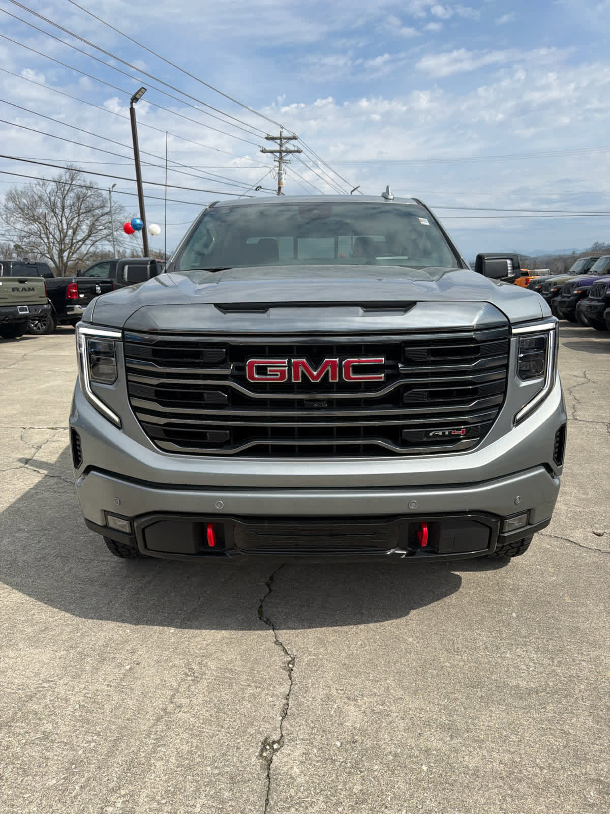 Used 2024 GMC Sierra 1500 AT4 w/ Technology Package AWD/4WD image 3