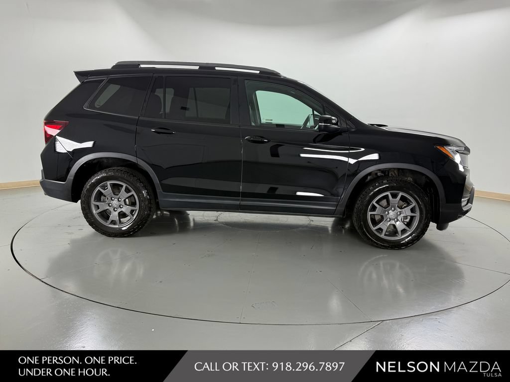 Used 2024 Honda Passport TrailSport image 5