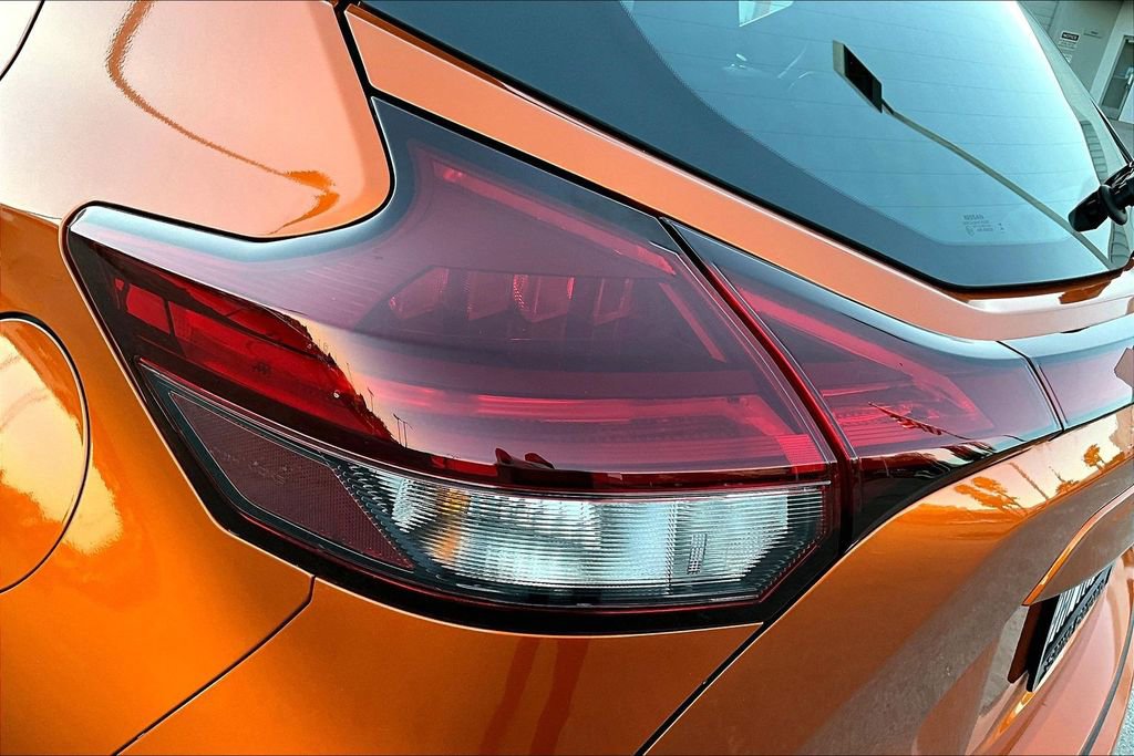 Used 2023 Nissan Kicks SR image 23