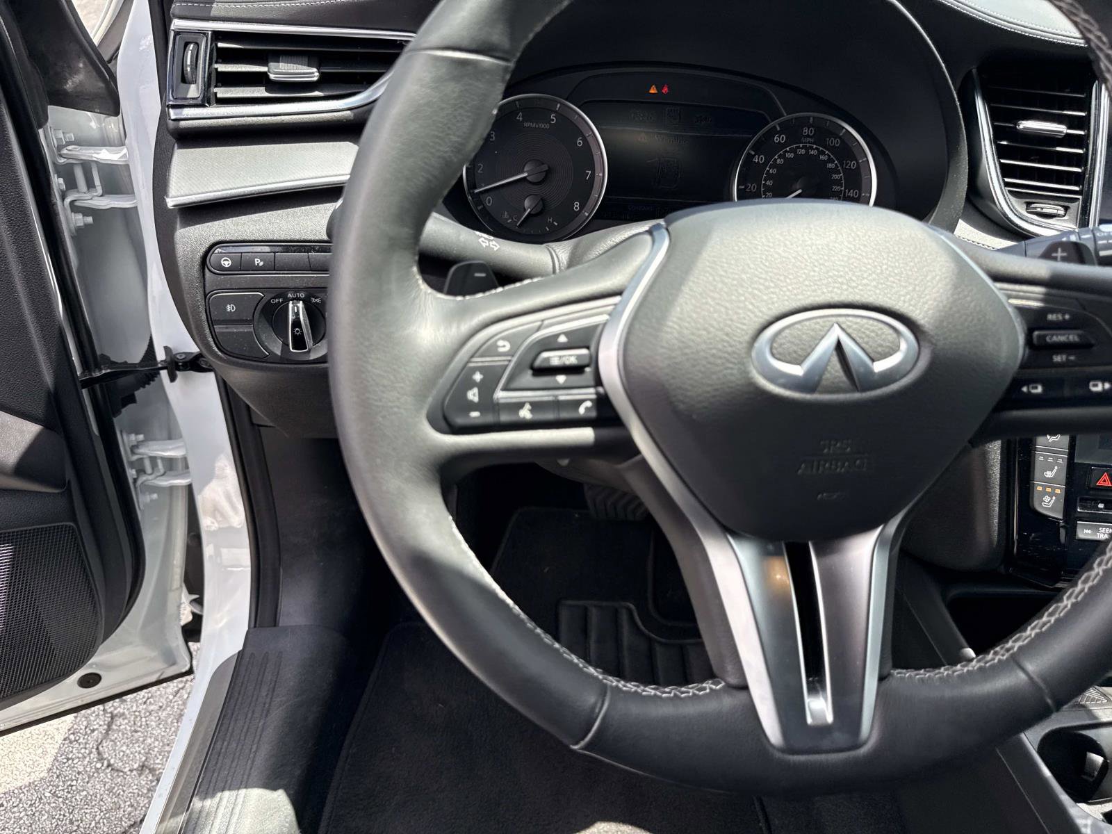 Used 2024 INFINITI QX55 Essential AWD/4WD image 29