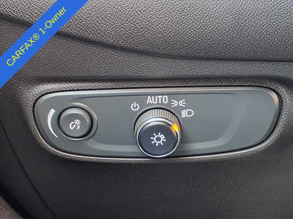 Used 2023 Chevrolet Equinox LT image 30