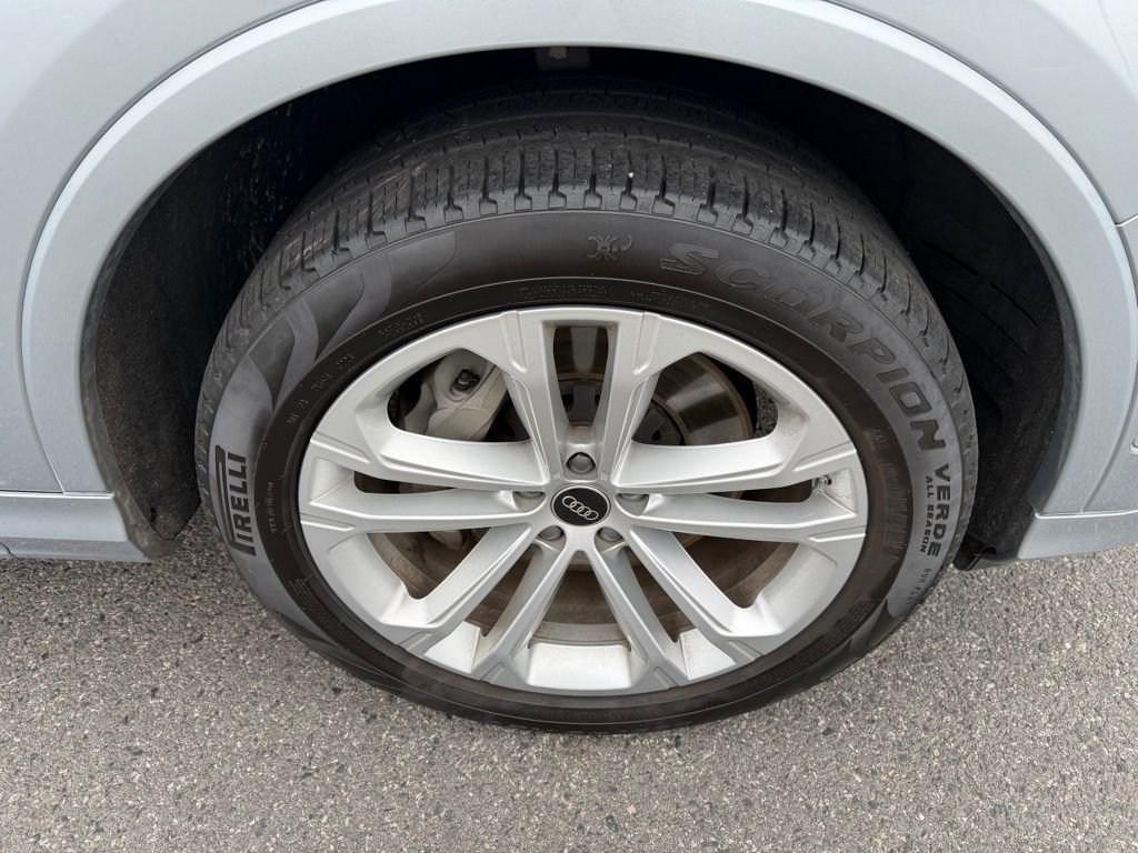 Used 2025 Audi Q7 3.0T Premium Plus image 15