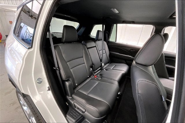 Certified 2024 Honda Passport EX-L image 19