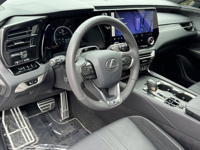Used 2025 Lexus RX 500h F Sport w/ Convenience Package AWD/4WD image 17