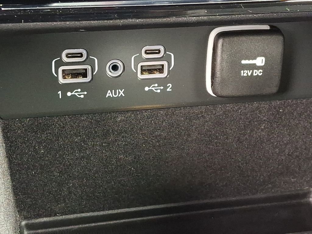 Used 2022 Jeep Grand Cherokee L Limited image 32