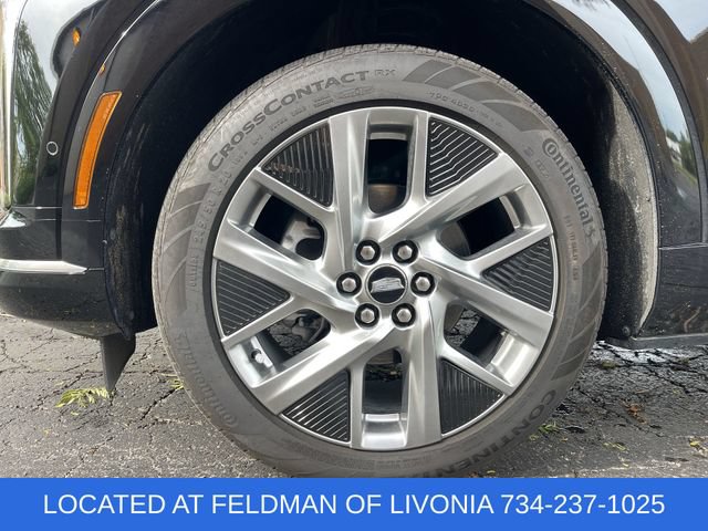 Used 2025 Cadillac Optiq Luxury 2 AWD/4WD image 33