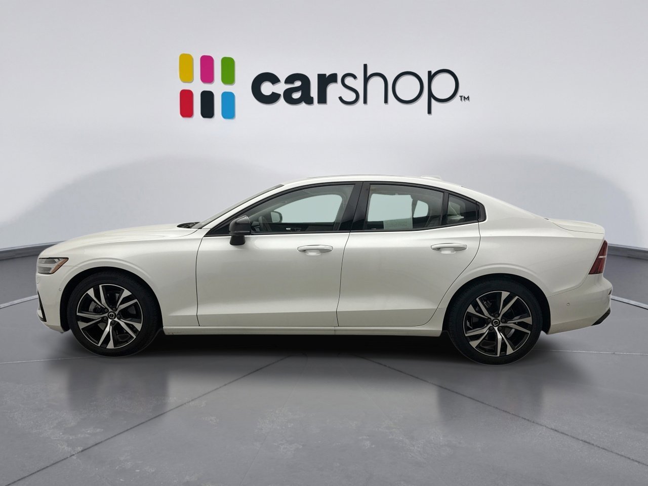 Used 2024 Volvo S60 B5 Plus w/ Climate Package AWD/4WD image 2