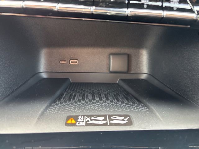 New 2026 Chevrolet Traverse LT w/ Driver Confidence Package image 37