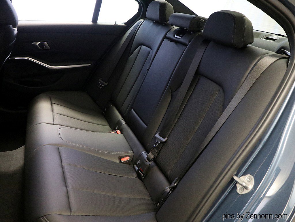 Used 2025 BMW 330i xDrive Sedan w/ M Sport Package image 12