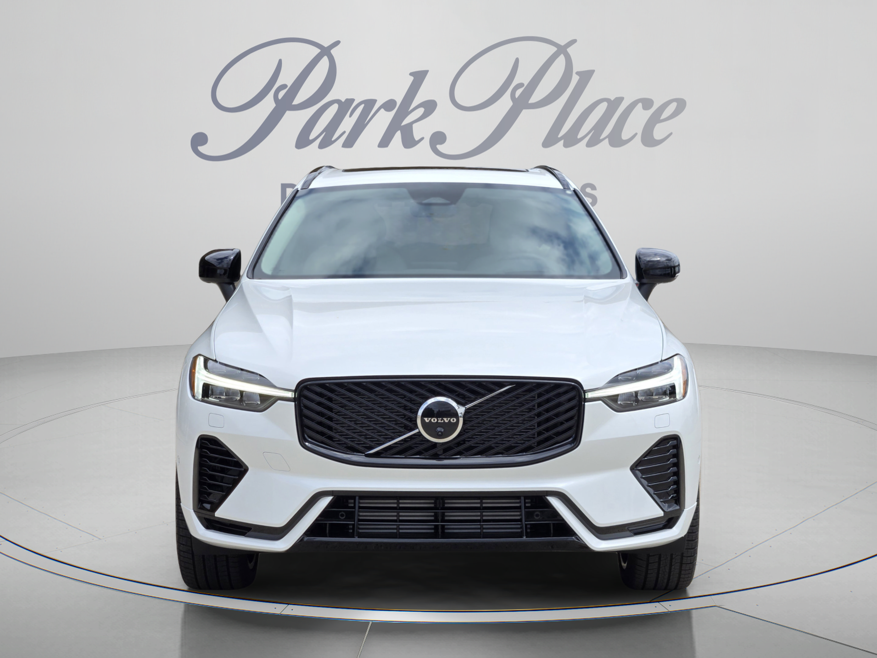 New 2026 Volvo XC60 T8 Ultra w/ Protection Package Premier AWD/4WD image 9