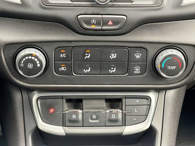 Used 2024 GMC Terrain SLE AWD/4WD image 18