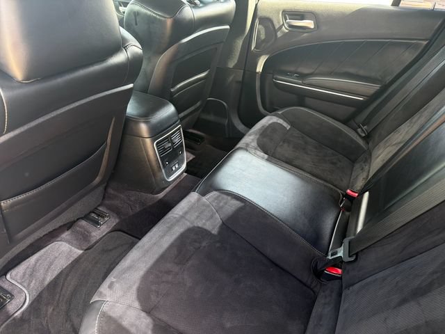 Used 2018 Dodge Charger R/T w/ Plus Group RWD image 10