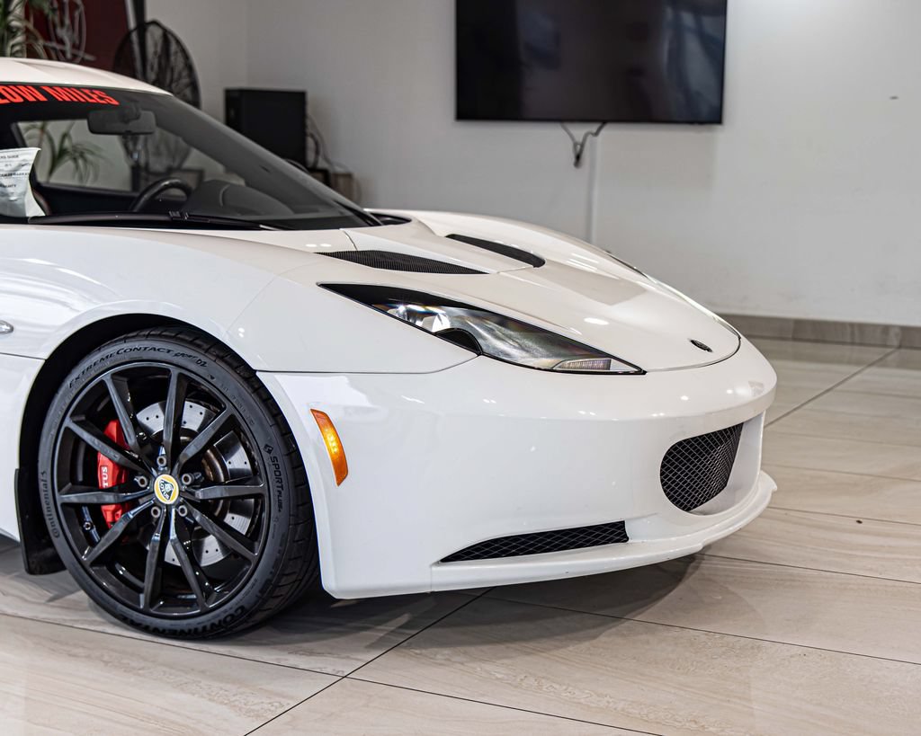 Used 2013 Lotus Evora S RWD image 3