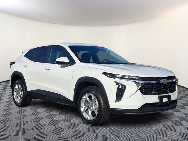 Used 2024 Chevrolet Trax LS w/ LS Convenience Package