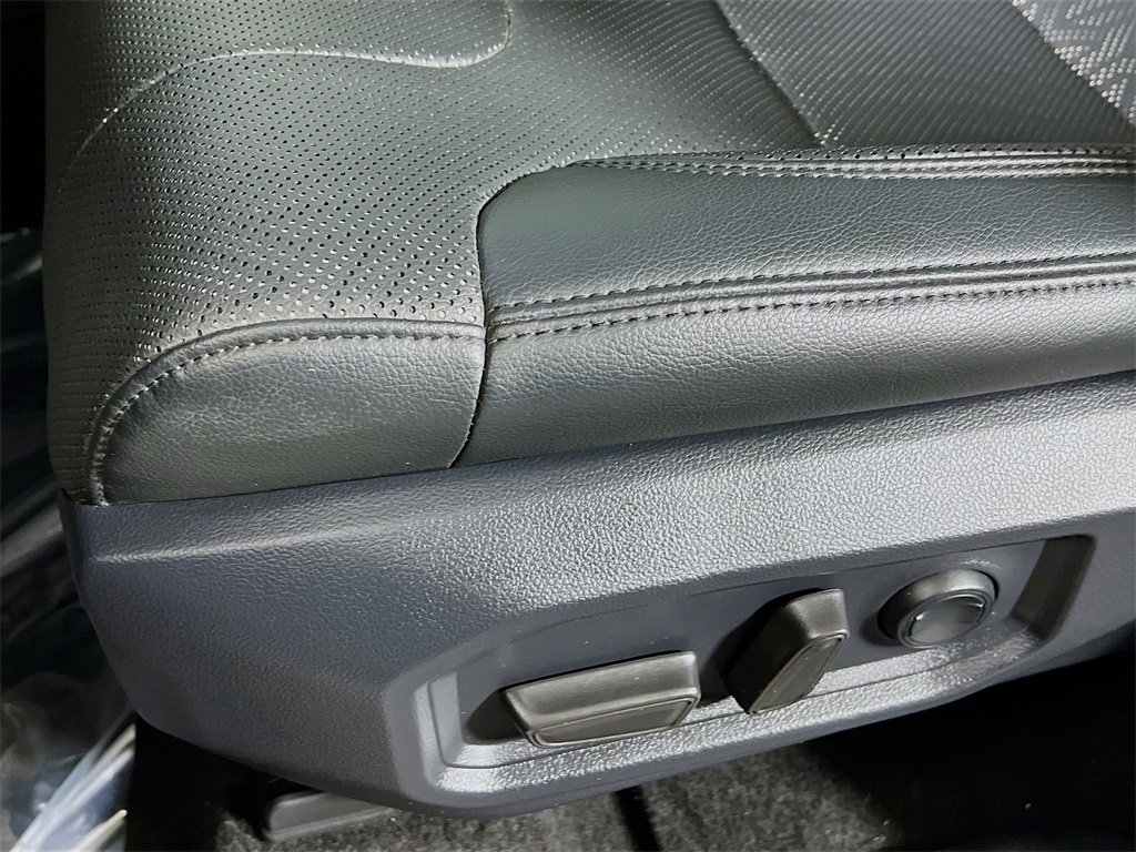 Used 2022 Toyota Tundra SR5 w/ TRD Off-Road Premium Package image 18