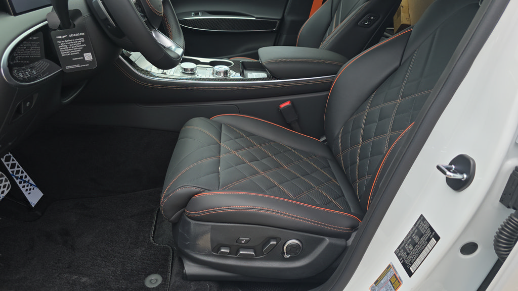 New 2026 Genesis GV70 3.5T Sport Prestige AWD/4WD image 12