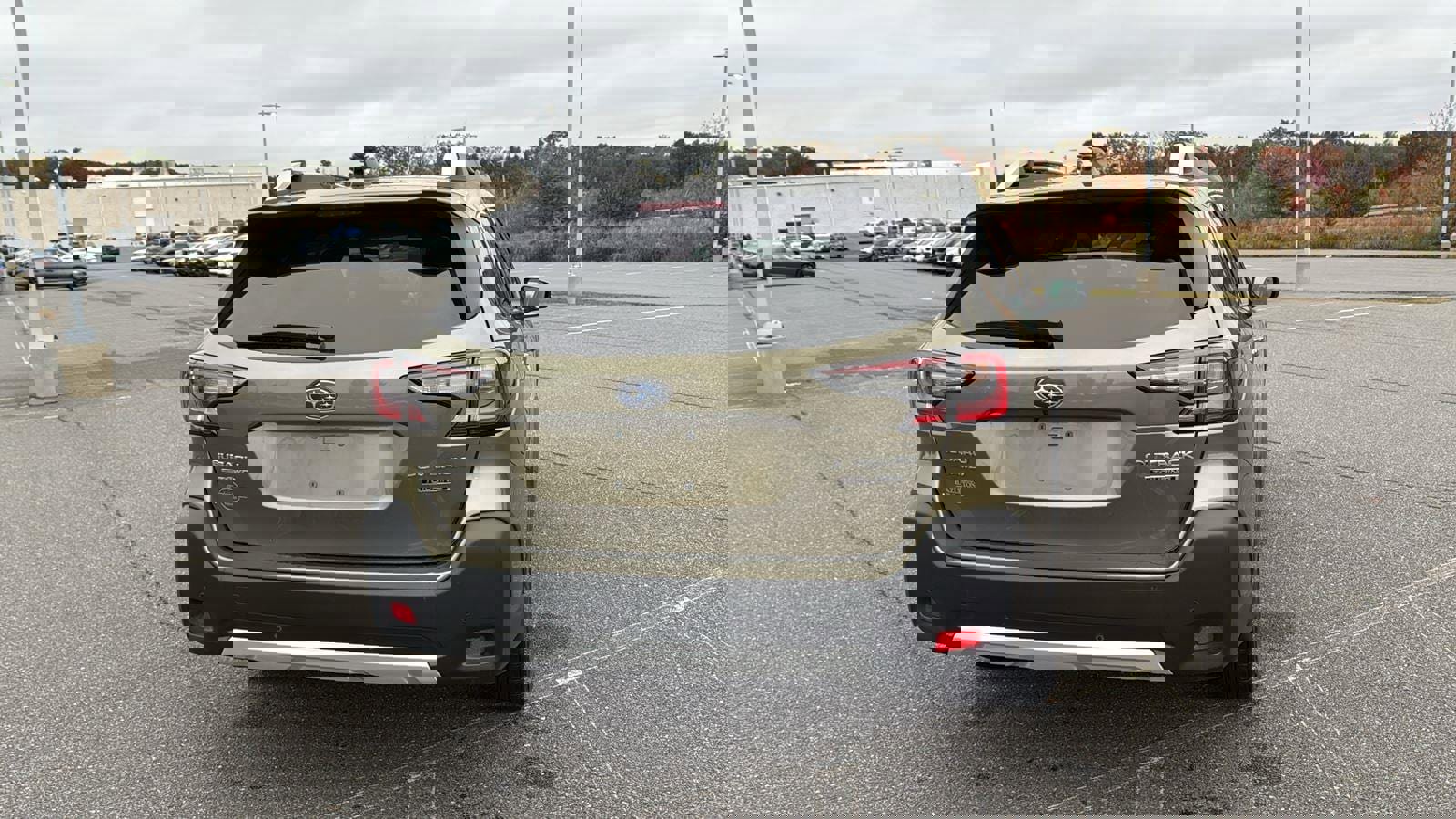 Used 2023 Subaru Outback Touring image 7