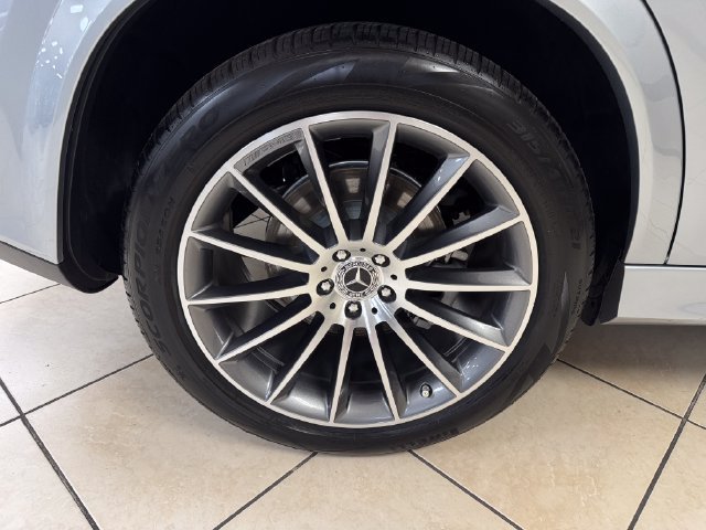 Used 2025 Mercedes-Benz GLE 350 4MATIC w/ AMG Line Exterior image 24