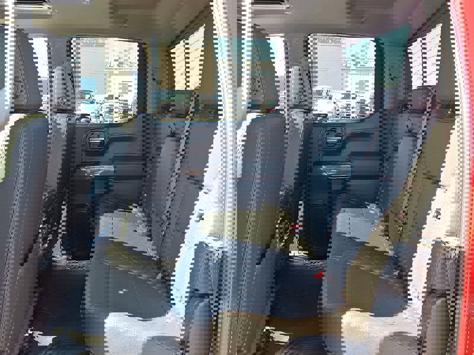 Used 2021 Chevrolet Silverado 1500 LTZ image 30