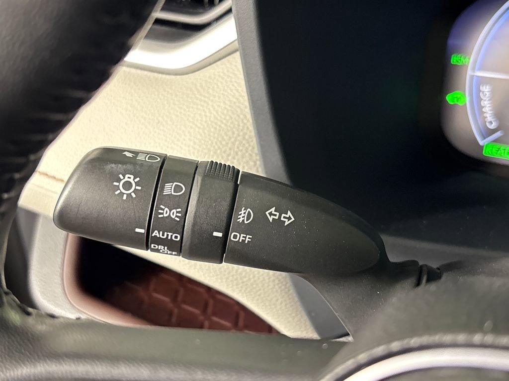 Used 2024 Toyota RAV4 Limited w/ Advanced Technology Package image 19