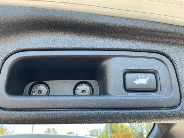Used 2016 Honda Pilot Touring image 14