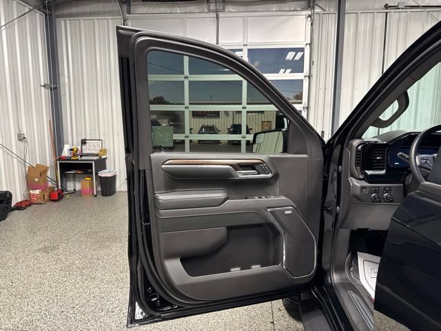 Used 2023 Chevrolet Silverado 1500 RST w/ All Star Edition Plus AWD/4WD image 7