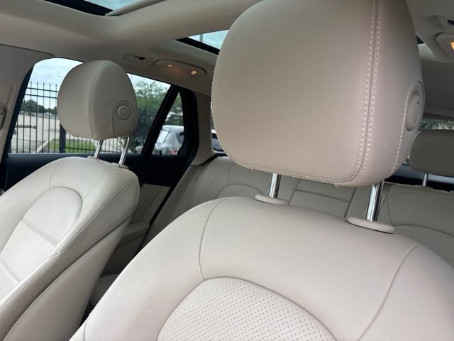 Used 2021 Mercedes-Benz GLC 300 image 9