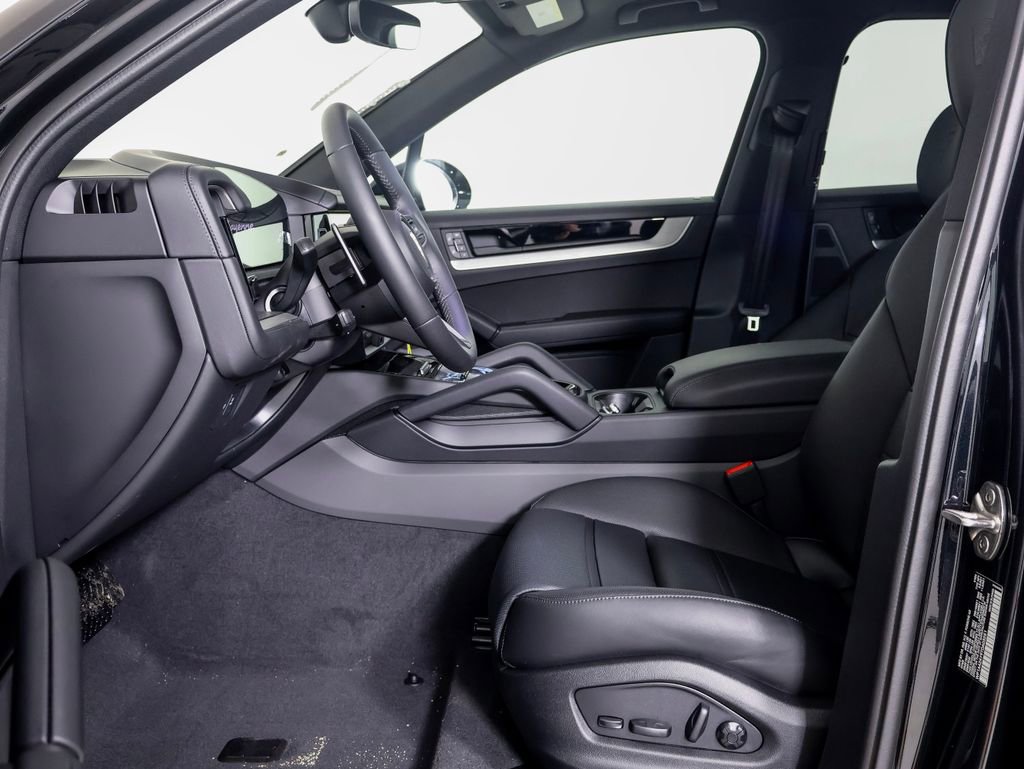 New 2026 Porsche Cayenne image 4