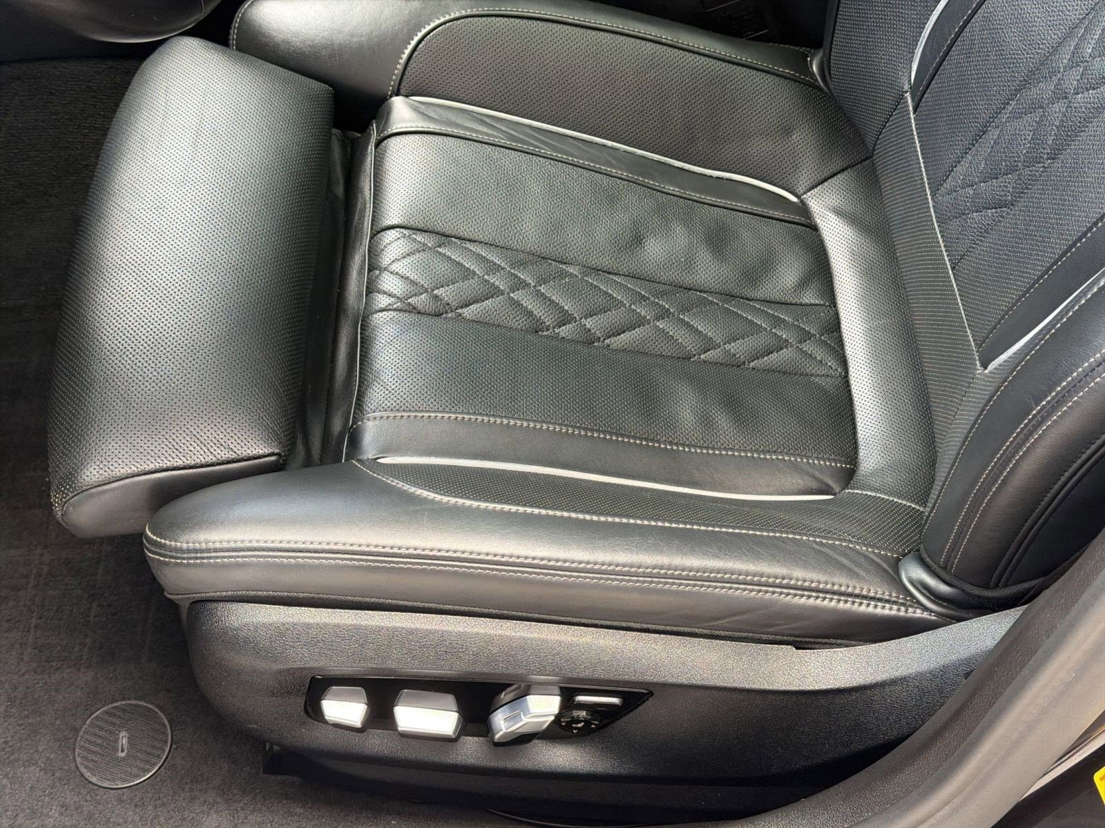 Certified 2022 BMW 540i w/ M Sport Package RWD image 14