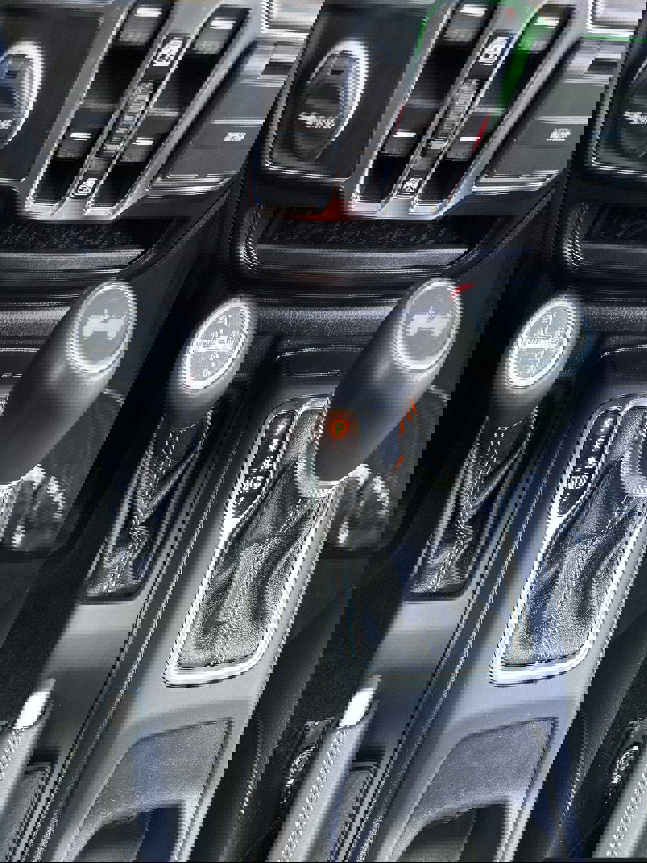 Used 2021 Jeep Wrangler Sahara w/ Cold Weather Group image 19