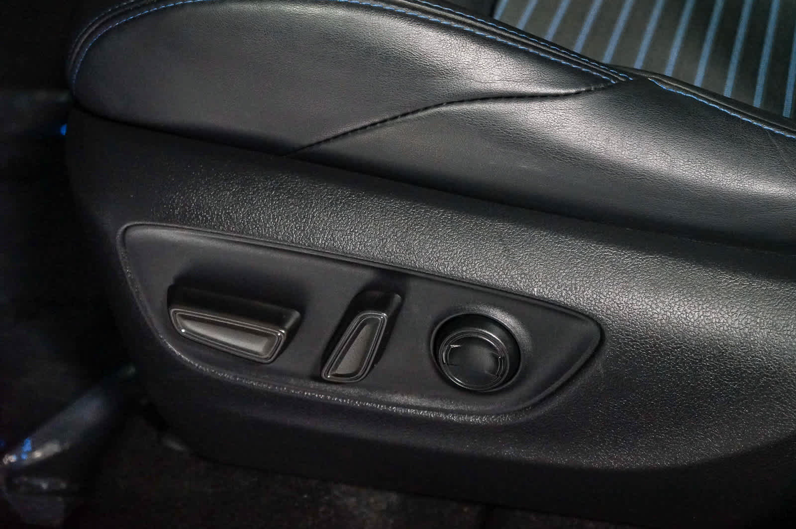 Used 2023 Toyota RAV4 XSE AWD/4WD image 21