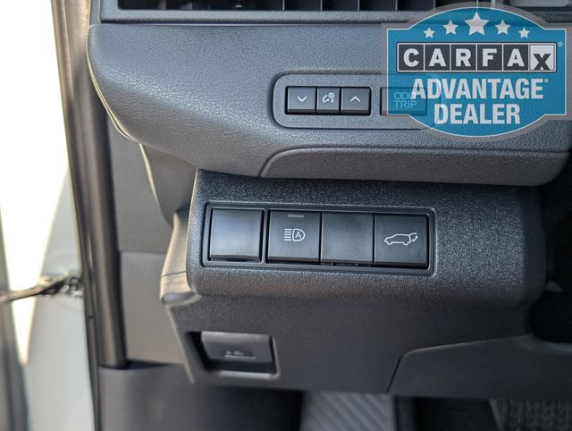 Used 2026 Toyota C-HR AWD/4WD image 12