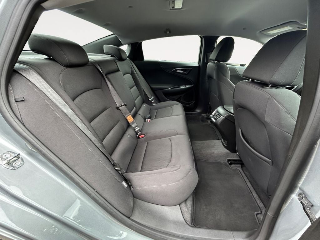 Used 2023 Chevrolet Malibu LT FWD image 23