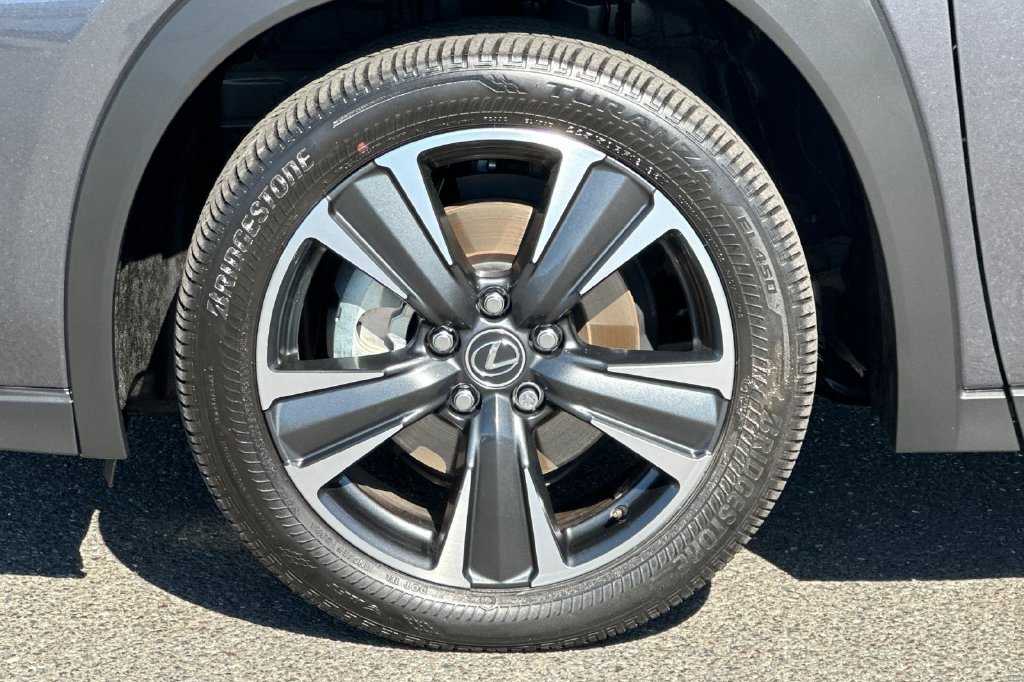 Used 2025 Lexus UX 300h FWD w/ Accessory Package (Z2) image 32