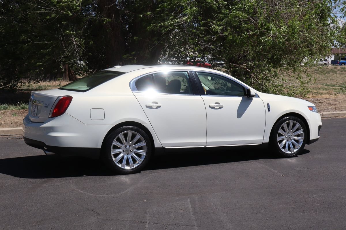 Used 2012 Lincoln MKS AWD image 4