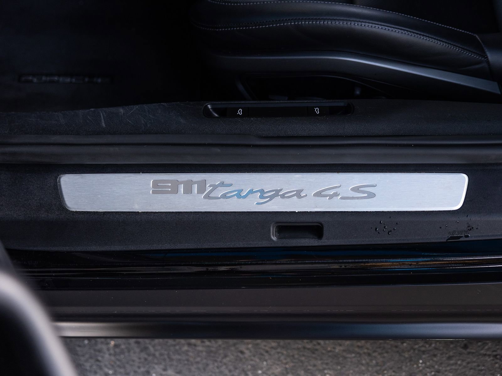 Certified 2024 Porsche 911 Targa 4S w/ Premium Package image 27