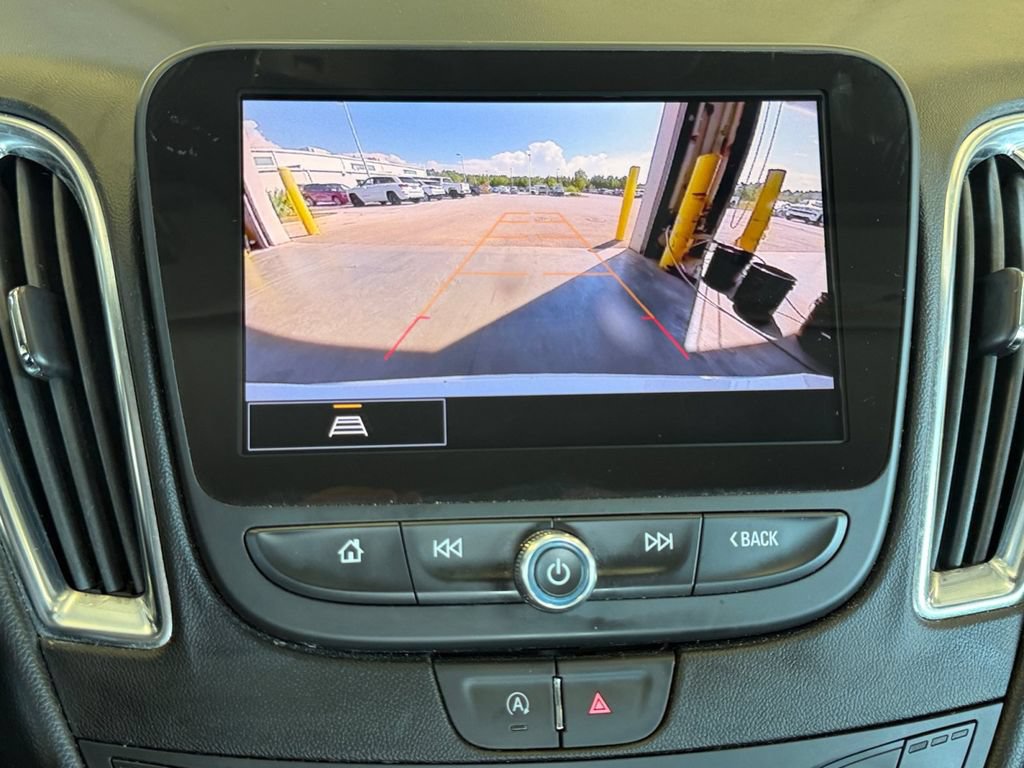 Used 2024 Chevrolet Malibu LT FWD image 22