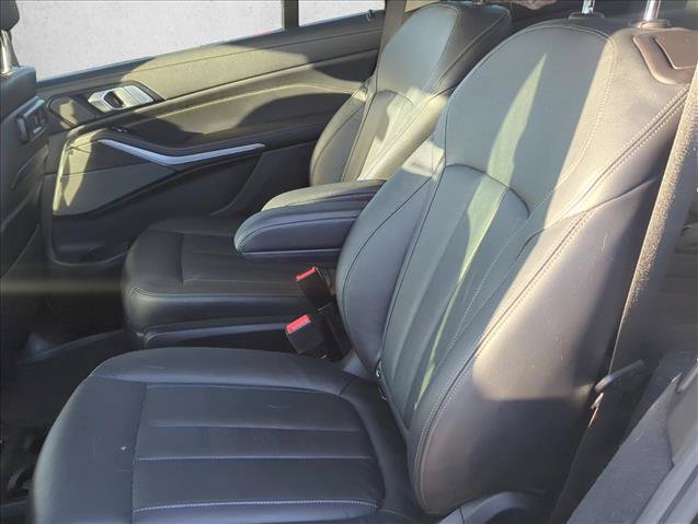 Used 2020 BMW X7 xDrive40i w/ Cold Weather Package AWD/4WD image 21