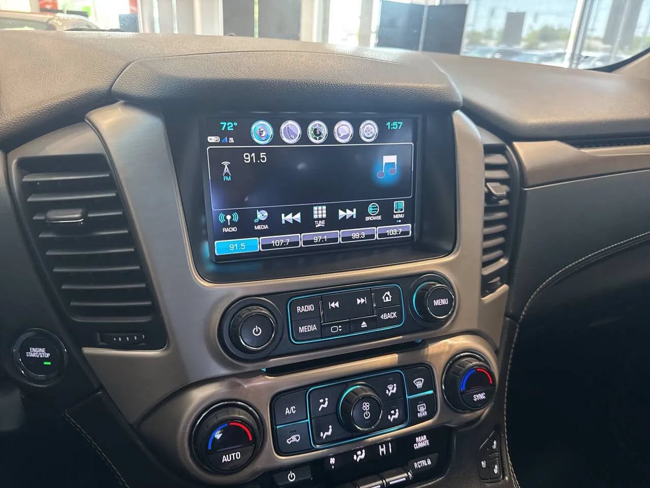 Used 2018 GMC Yukon Denali w/ Open Road Package AWD/4WD image 32