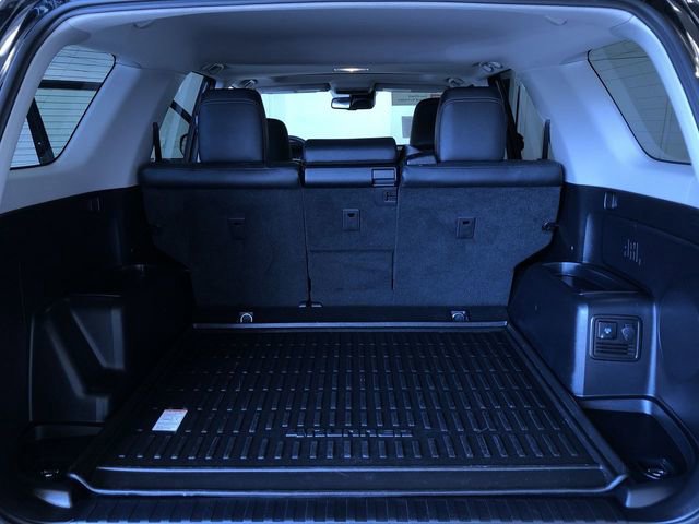 Certified 2022 Toyota 4Runner Limited AWD/4WD image 32