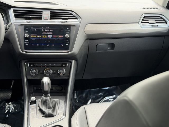 Used 2021 Volkswagen Tiguan SEL FWD image 36