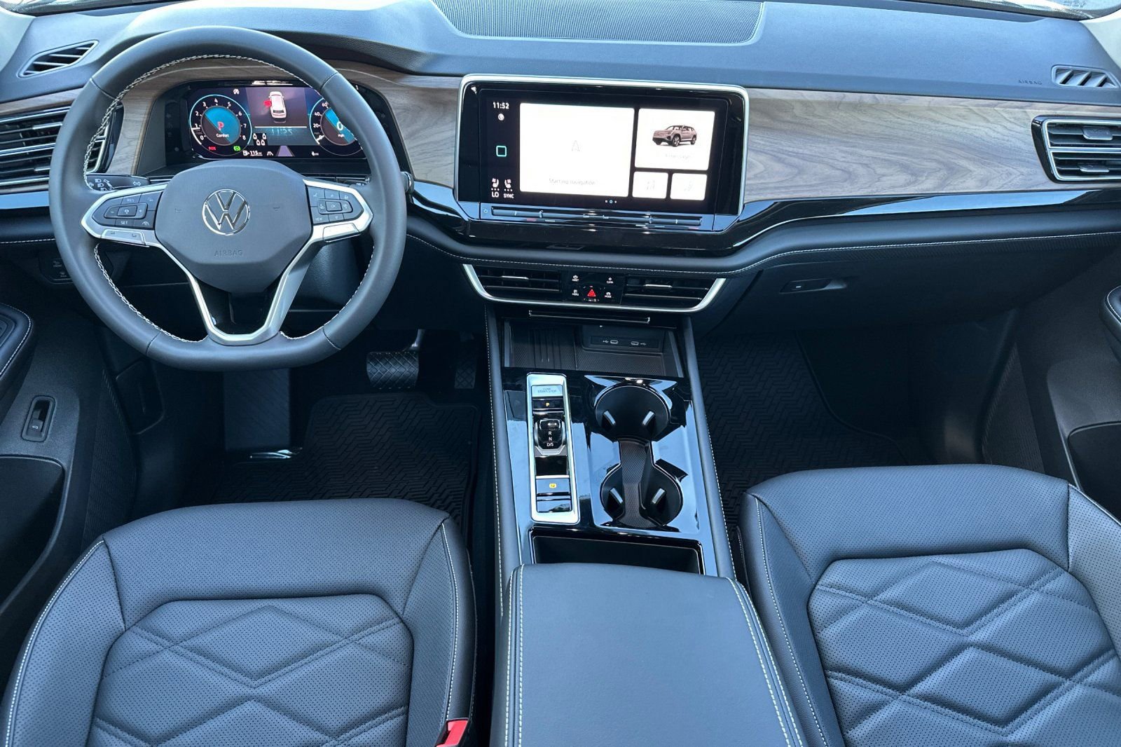 New 2026 Volkswagen Atlas SE image 12