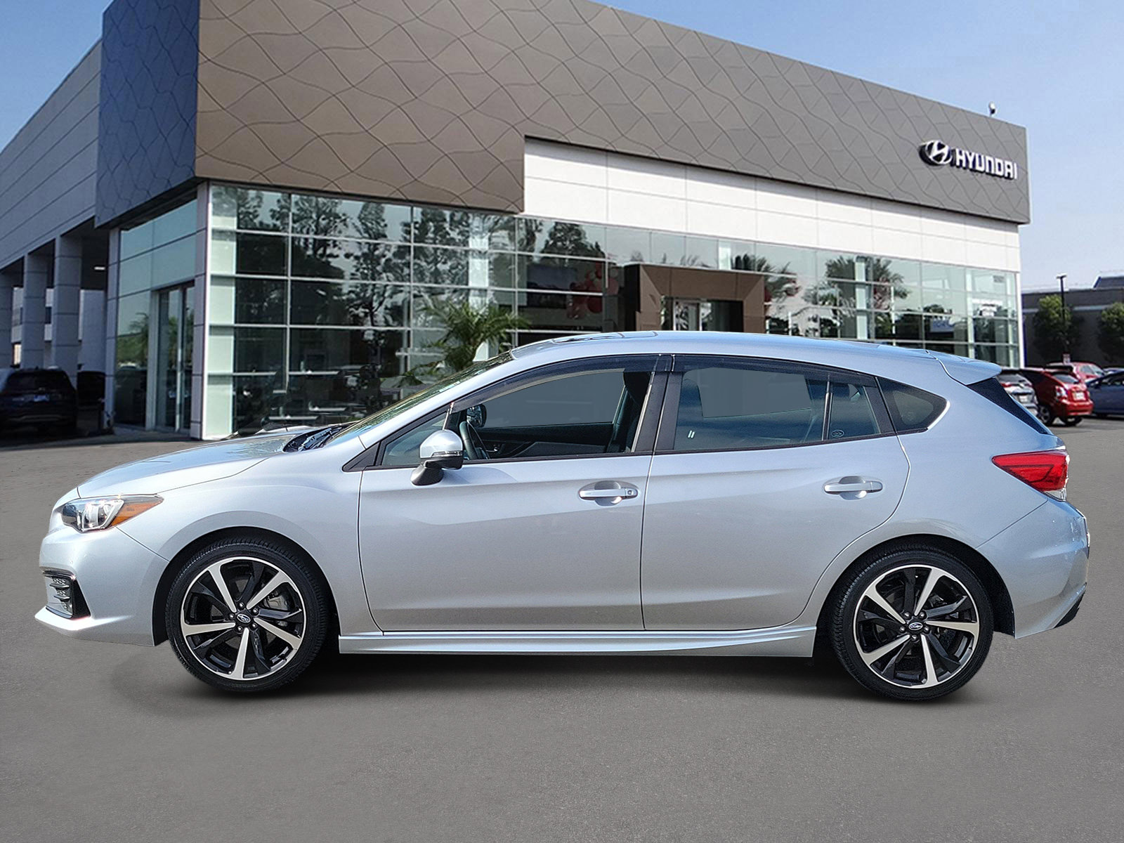 Used 2023 Subaru Impreza 2.0i Sport AWD/4WD image 3