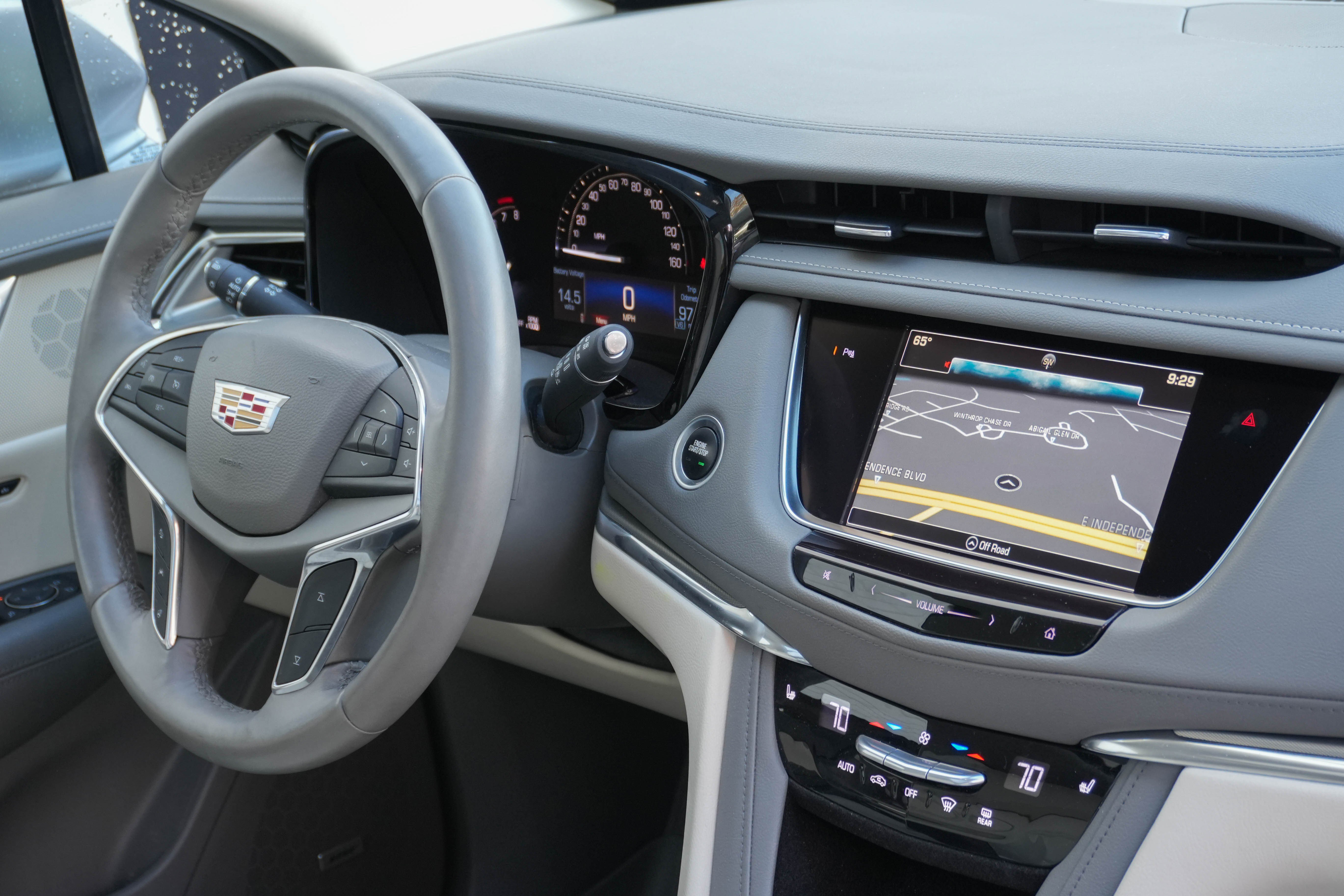 Used 2017 Cadillac XT5 Luxury w/ Driver Awareness Package image 30