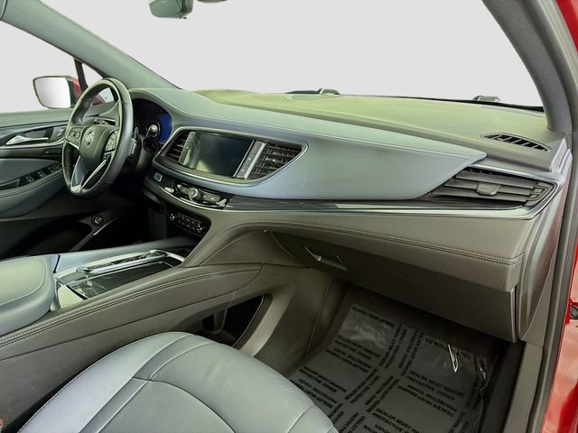 Used 2024 Buick Enclave Premium image 31