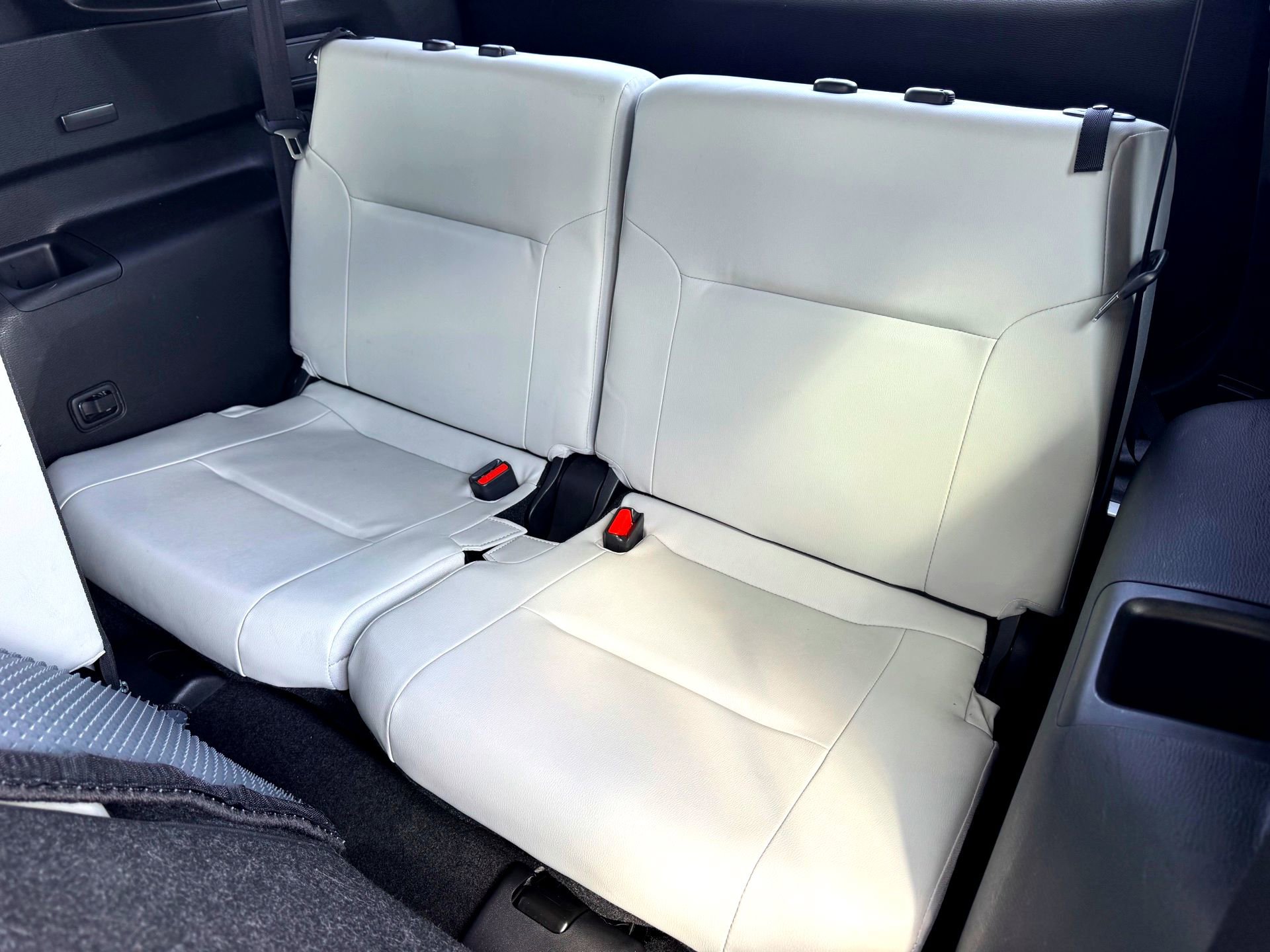 Used 2023 Mitsubishi Outlander SEL image 16